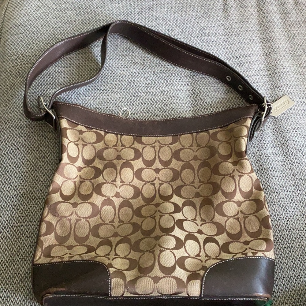 Coach 2000’s brown leather and Big C purse - Picture 10 of 10